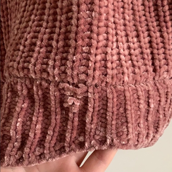 Cute Pink Zara sweater. - Picture 4 of 4